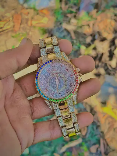 ROUND DIAMOND NEW DESIGN ANALOG WATCH